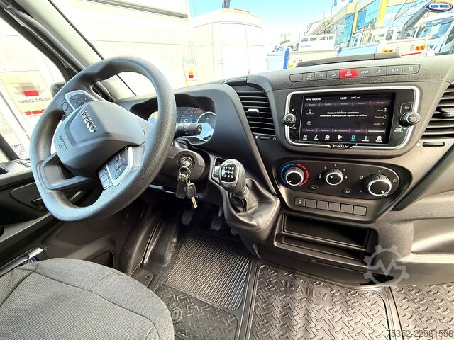 Kamion s kranom kombi Iveco Daily 35c180