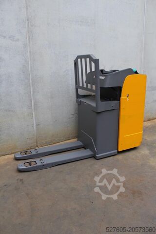 Carretilla de baja elevación Jungheinrich ESE 120