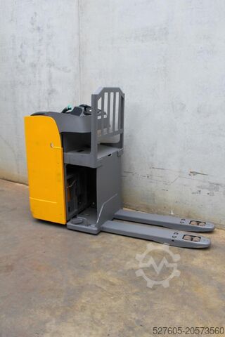 Carretilla de baja elevación Jungheinrich ESE 120