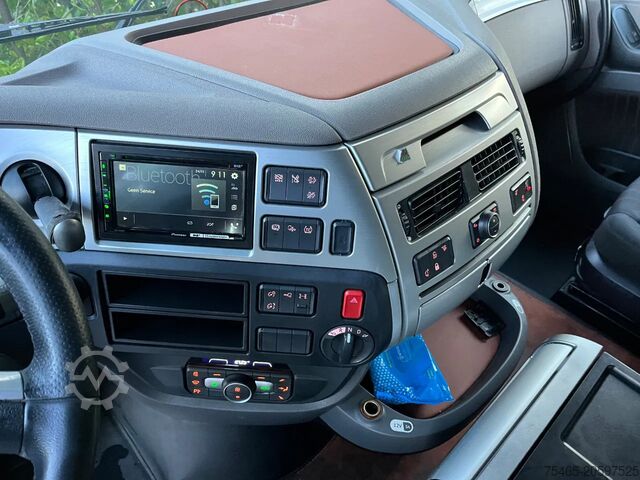 Štandard-SZM DAF XF 530 FT SSC Euro6 Intarder