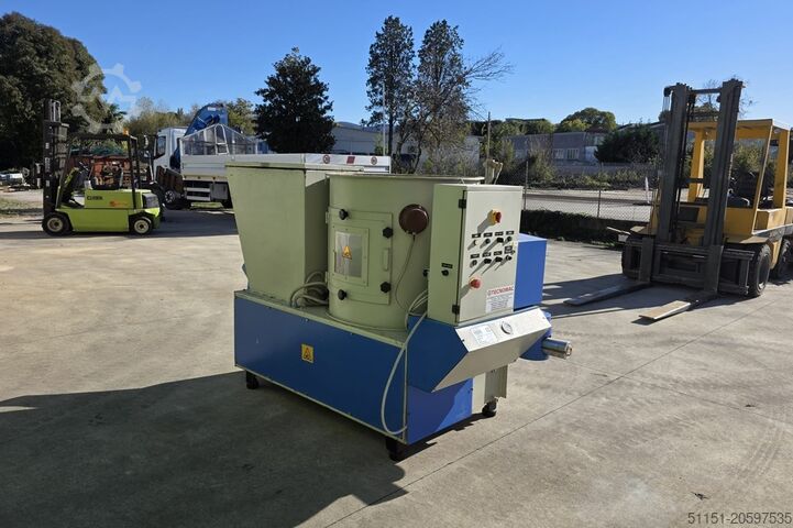 Briquetting press with grinder "COMAFER" COMAFER COMBI