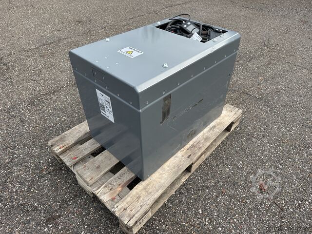 úžitkové vozidlo AIM TRIATHLON Li-Ion 48V TC5207-16 Akku 416Ah 21,55kWh