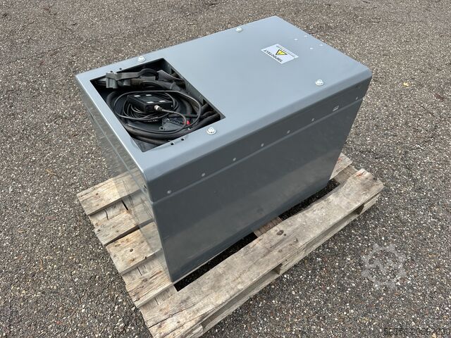 úžitkové vozidlo AIM TRIATHLON Li-Ion 48V TC5207-16 Akku 416Ah 21,55kWh