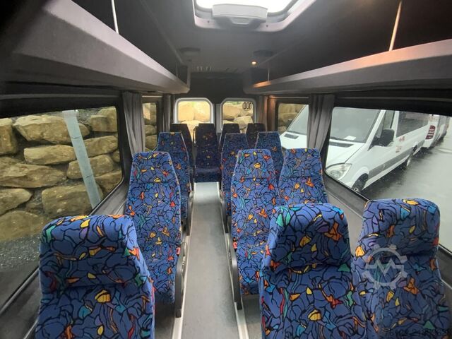 การขนส่งผู้โดยสาร Mercedes-Benz 519 CDI Sprinter