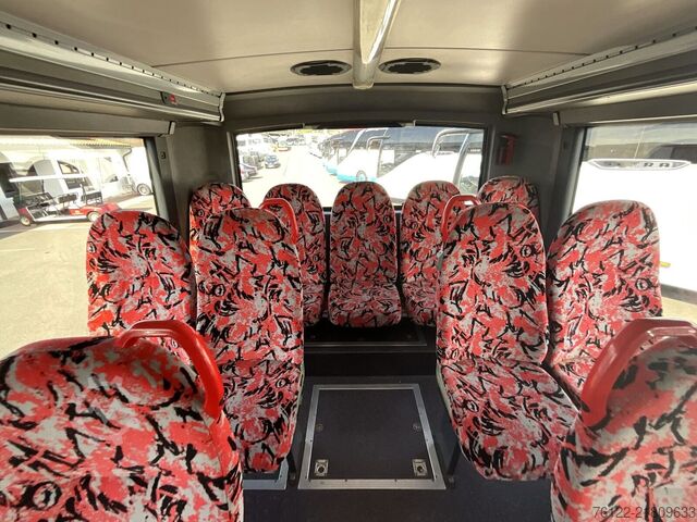 รถบัสระหว่างเมือง Volvo 8700 LE