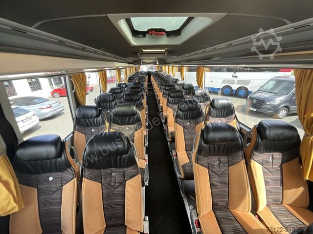 รถโค้ชโดยสาร Mercedes-Benz Tourismo RHD