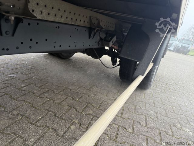 Dubă cu caroserie tip cutie IVECO Daily 35C16 3,0L Möbelkoffer Euro6 Türen