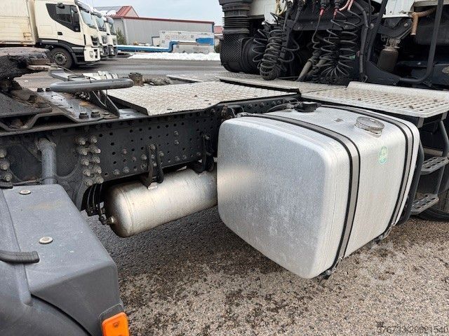 Cap tractor standard IVECO X-Way AS440X48T/P ON+ Intarder Kipphydraulik