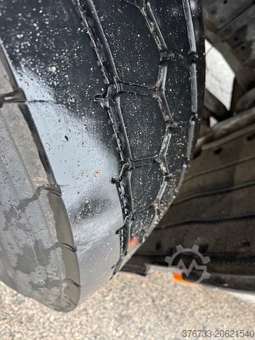 Cap tractor standard IVECO X-Way AS440X48T/P ON+ Intarder Kipphydraulik