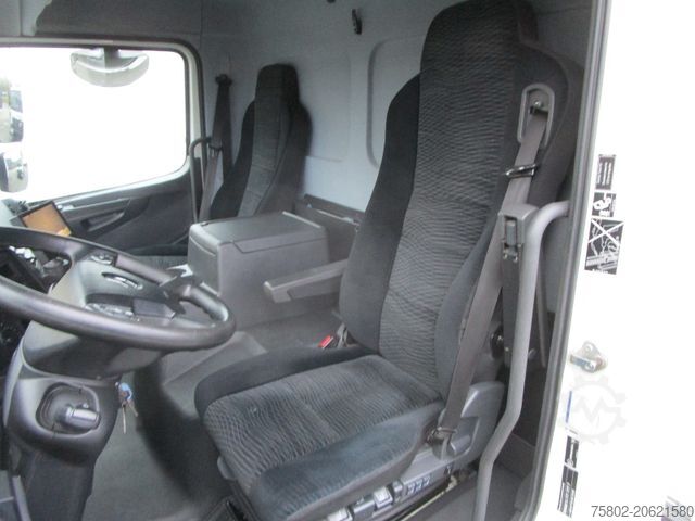 Furgoneta caja MERCEDES-BENZ Atego 818 MP4.*LBW+6,08m+1-Hand*