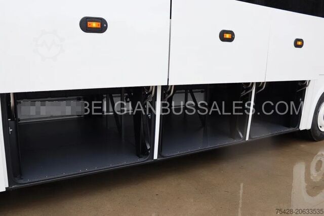 Bus Antar Kota Iveco Evadys 12m / Rear door / 3-point seat belts / N...