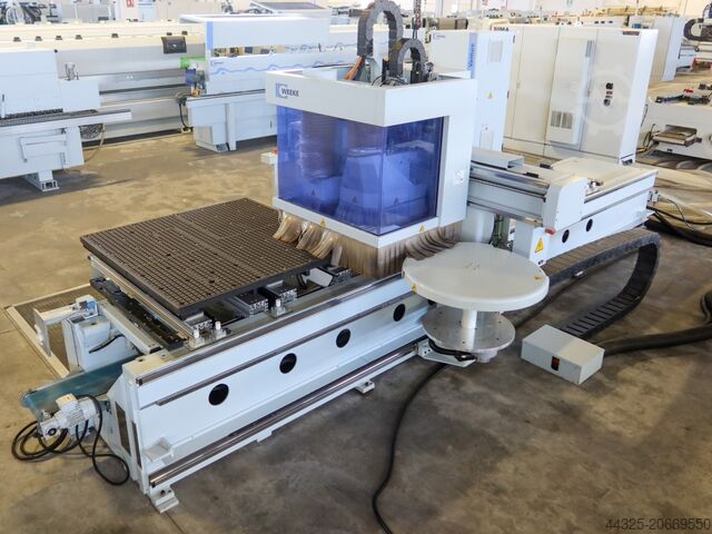 Centres d'usinage avec table à console WEEKE VENTURE 3 L