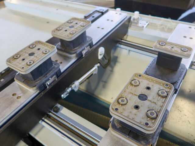 Centres d'usinage avec table à console WEEKE VENTURE 3 L