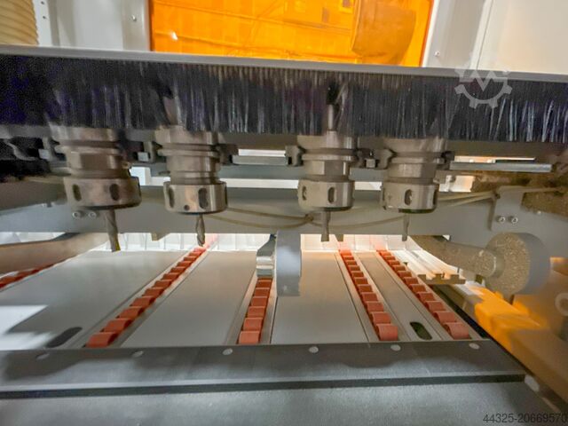 Вертикална CNC пробивна машина HOLZHER EVOLUTION 7405