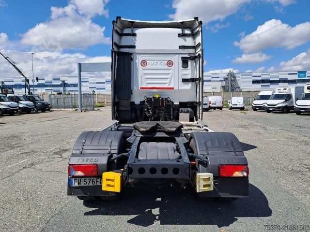 وحدة جرار قياسية IVECO S-WAY AS440S51T/P