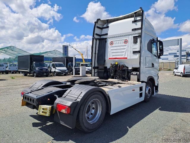 وحدة جرار قياسية IVECO S-WAY AS440S51T/P