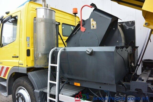 Veegmachine Mercedes-Benz Atego 1524 Bucher Johnston VS650 Deutsches Gerät