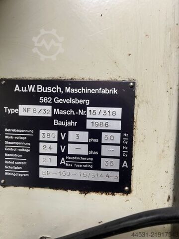 Vollautomatische Fräsmaschine Busch NF 8/32