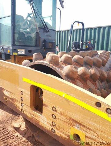 Con lăn trống đơn Caterpillar CP76