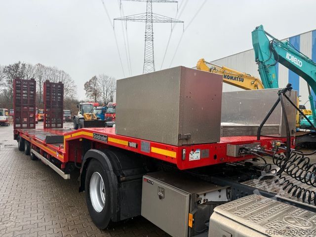 Стандартный седельный тягач MERCEDES-BENZ 1845 Actros mit Goldhofer STN L3 Tieflader Rampe