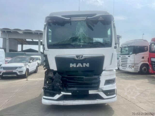 štandardný ťahač MAN TGX 18.480