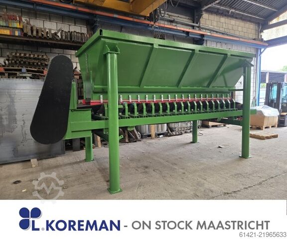 Cinta transportadora dosificadora Kleemann con tolva Kleemann Dosing Belt Conveyor with Hopper