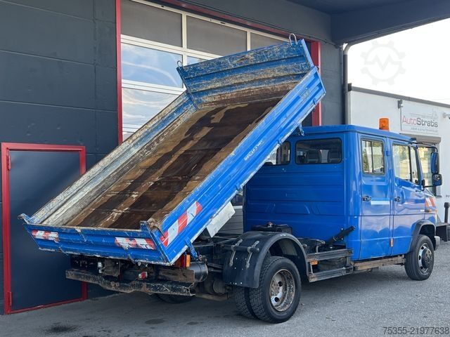 Furgón volquete trilateral MERCEDES-BENZ Vario 816D DOKA 7-Sitze 3-S-Kipp AHK Motorbremse