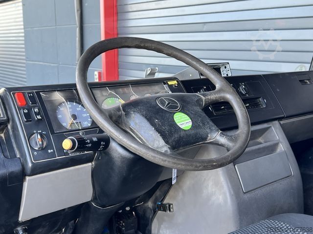 Furgón volquete trilateral MERCEDES-BENZ Vario 816D DOKA 7-Sitze 3-S-Kipp AHK Motorbremse