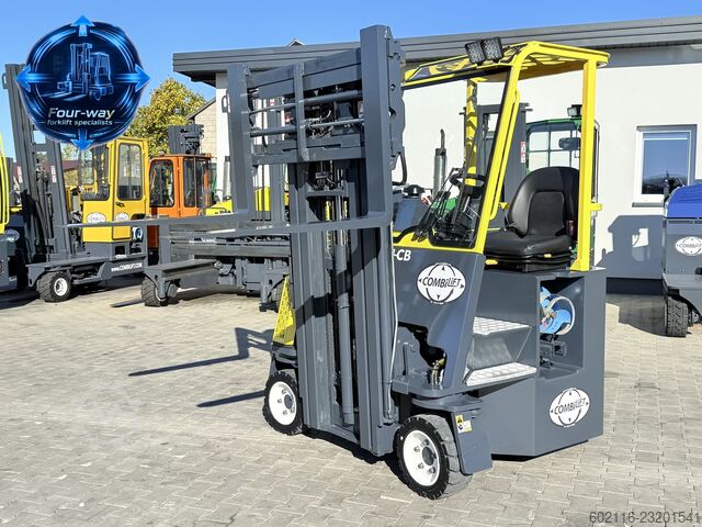 Carrello elevatore a 4 direzioni Combilift C3000CB GAS TRIPLEX 4900 POSITIONER