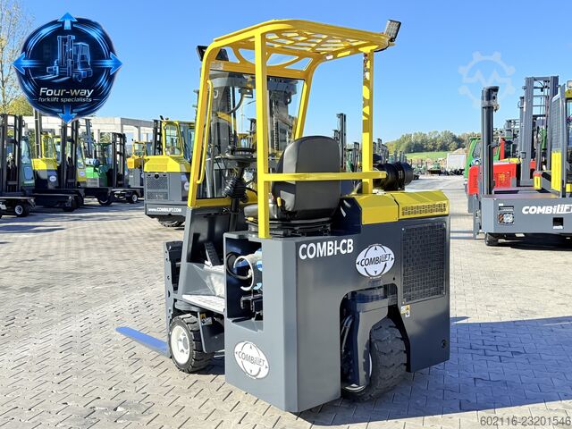 Xe nâng bốn hướng Combilift C3000CB GAS TRIPLEX 4900 POSITIONER