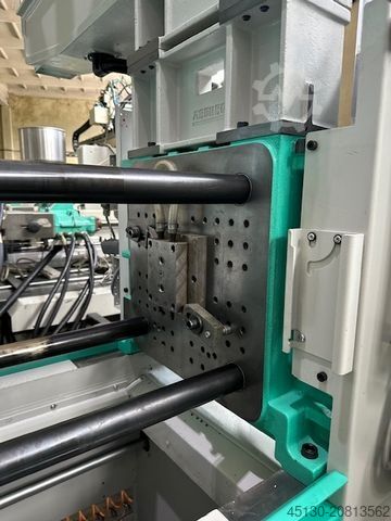 เครื่องฉีดขึ้นรูป Arburg 270C 400-70 e²