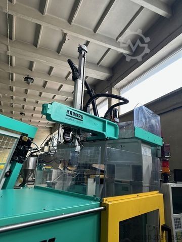 เครื่องฉีดขึ้นรูป Arburg 270C 400-70 e²