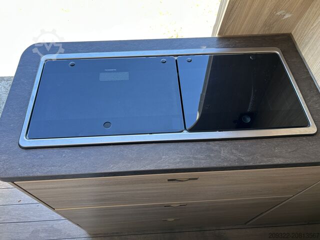 Asuntovaunu/karavaani Fiat Weinsberg Carabus 600 K | 4 Posti Letto | Completamente Attrezzato