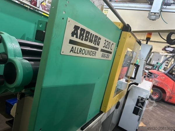ماكينة القولبة بحقن البلاستيك Arburg 320C 600-250