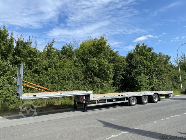 Tieflader-Sattelauflieger Möslein ST 3-Plato 9,4  3 Achs Satteltieflader Plato 45 t GGfür Fertigteile, Baumaschinen oder Container