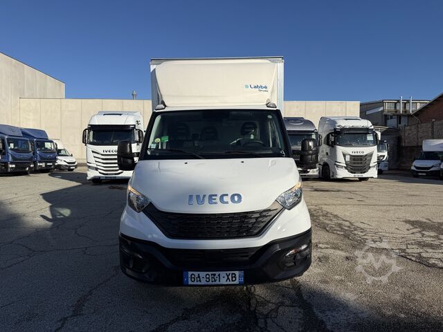 Transporter mit Koffer Iveco daily 35-160