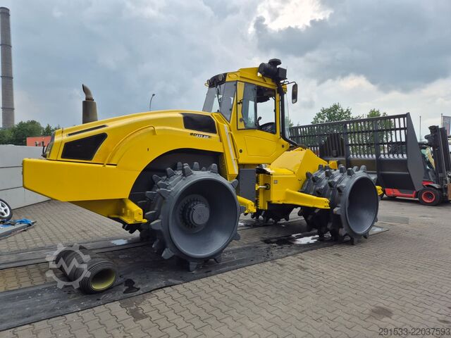 Compacteur de décharge Bomag BC472 RB - Compactor