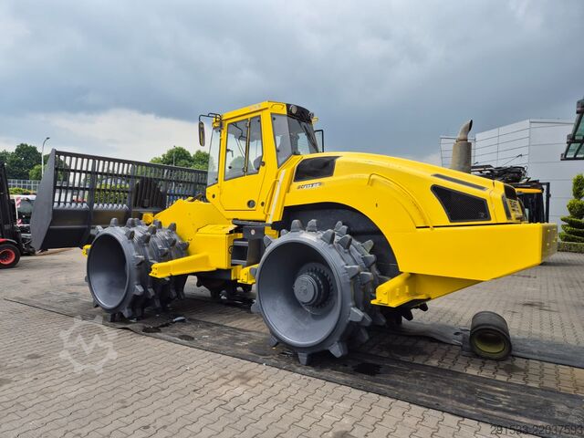 Compacteur de décharge Bomag BC472 RB - Compactor