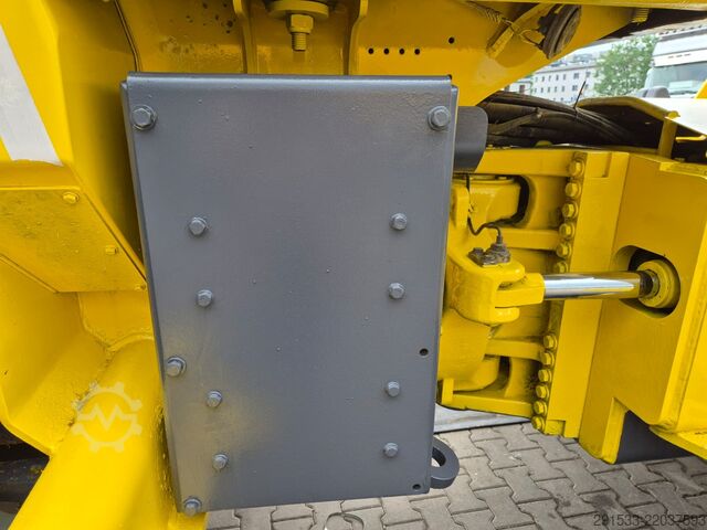 Compacteur de décharge Bomag BC472 RB - Compactor