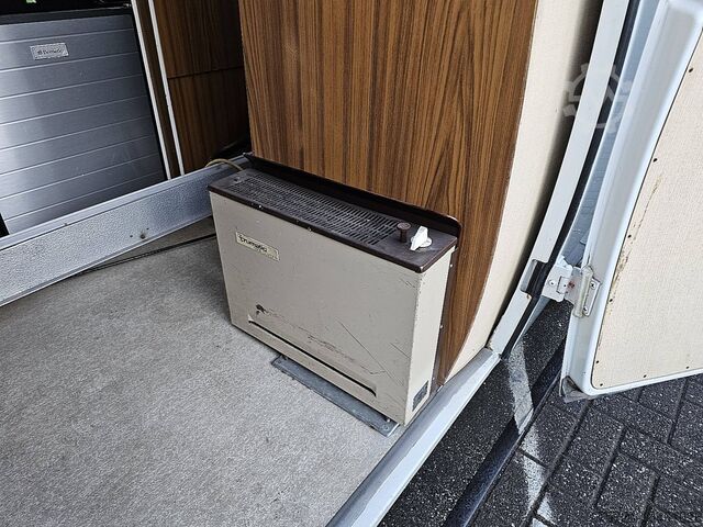 MERCEDES-BENZ 206 d kamp aracı MERCEDES-BENZ 206 D Camper