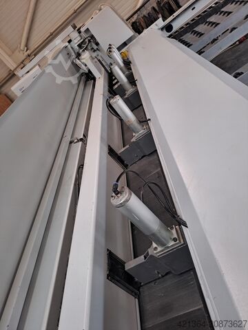 Panel saw HOLZMA HPP 250