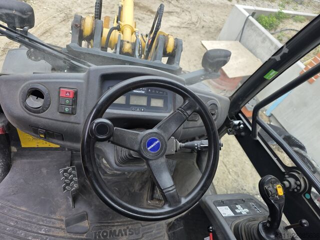 Læssemaskine Komatsu WA80M-7