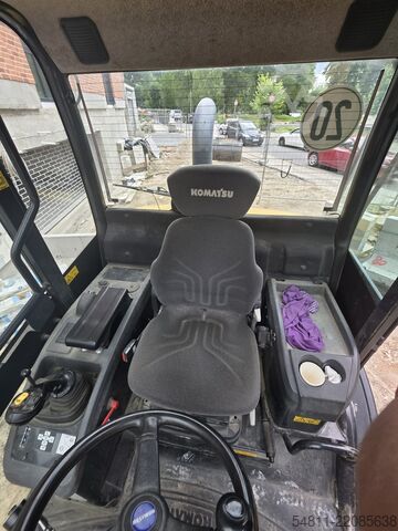 Læssemaskine Komatsu WA80M-7
