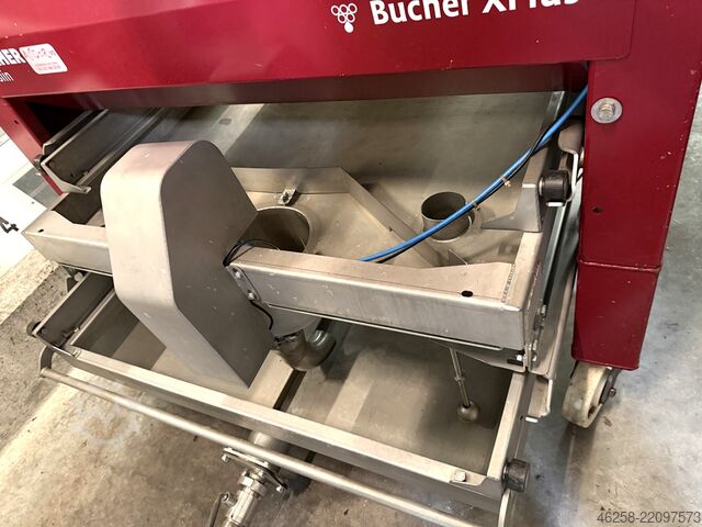 Paina BUCHER X PLUS 22