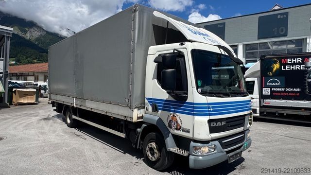 Camión plataforma con toldo DAF LF45.220 4x2 Euro 4 Pritsche Plane Bj 2008