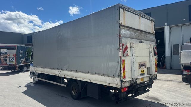 Camión plataforma con toldo DAF LF45.220 4x2 Euro 4 Pritsche Plane Bj 2008