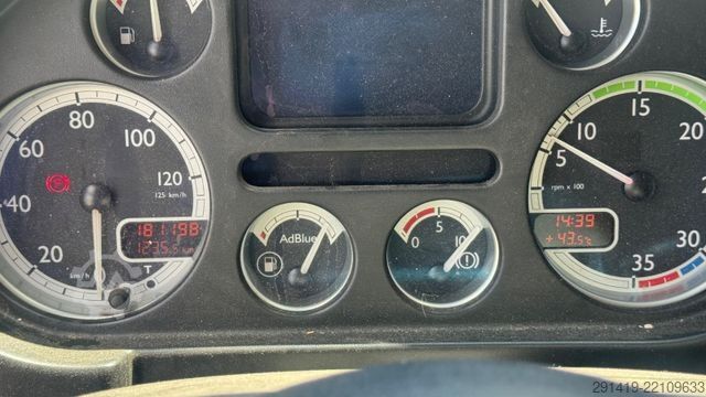 Camión plataforma con toldo DAF LF45.220 4x2 Euro 4 Pritsche Plane Bj 2008