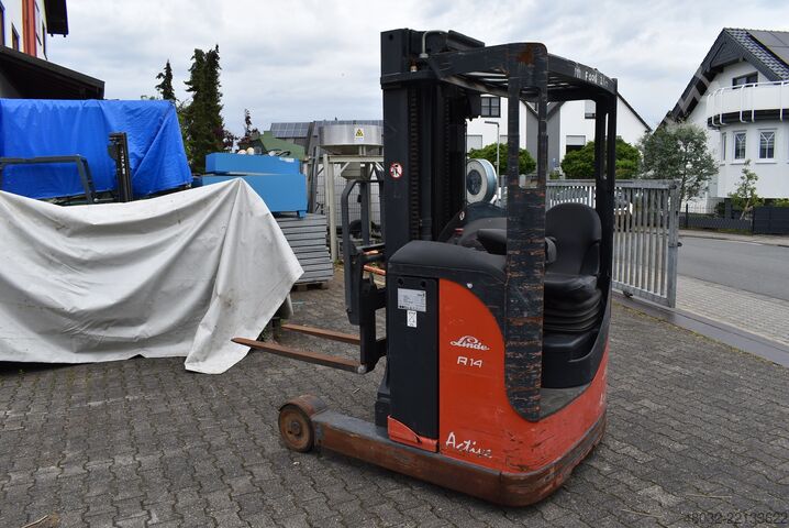 Chariot à mât rétractable Linde R14