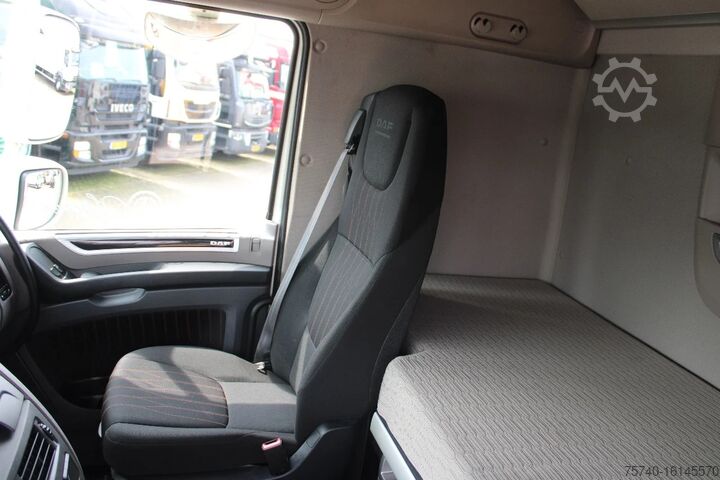 Estándar-SZM DAF XF 106.530 + euro 6 + spoiler + top truck (G314)