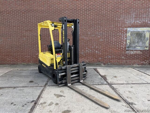 Carretilla eléctrica de 4 ruedas Hyster J2.0XN LWB
